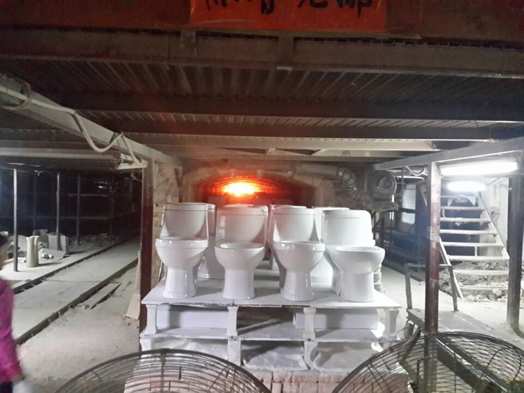 乘風佑工程酒店抽水馬桶 直沖式節(jié)水坐便器 衛(wèi)生間陶瓷座便器